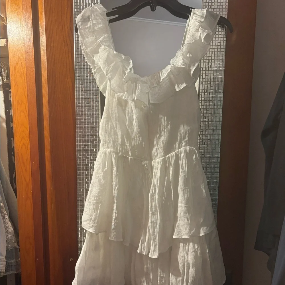 DO+BE White Dress with Ruffles - Picture 3 of 5